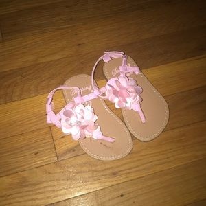 Size 5 toddler pink sandle